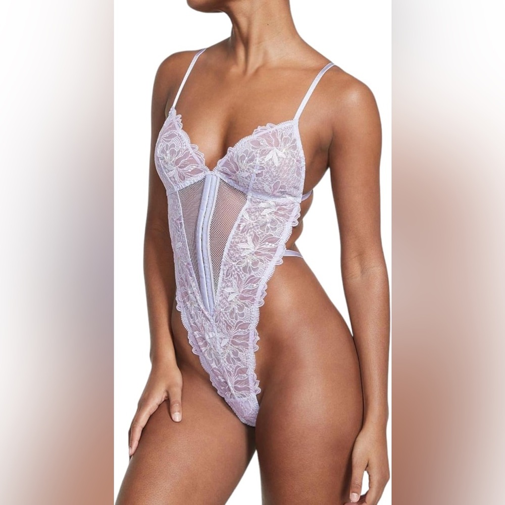 Victoria's Secret Unlined Lace Teddy, Very Sexy Collection Small